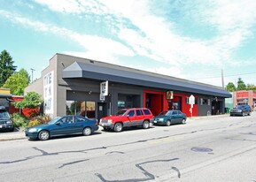 Ravenna 500 in Seattle, WA - Building Photo