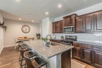 5544 Crawford Dr in North Richland Hills, TX - Building Photo - Building Photo