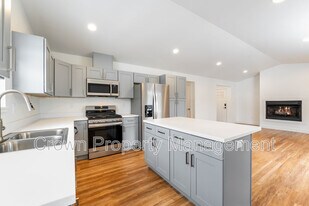 54 Glacier Rnch Wy in Kalispell, MT - Building Photo