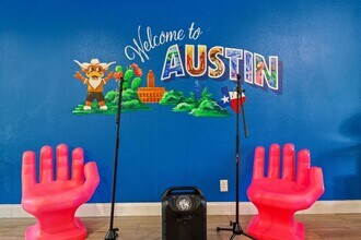 201 Fairlane Dr in Round Rock, TX - Building Photo - Building Photo