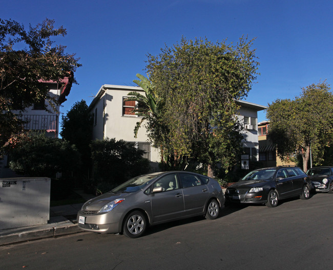 1925 Palmerston Pl in Los Angeles, CA - Building Photo - Building Photo