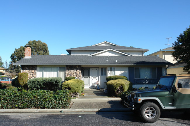 638 Rebecca Way in San Jose, CA - Foto de edificio - Building Photo