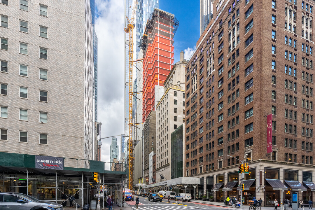 ONE11 Residences at Thompson Central Park in New York, NY - Building Photo