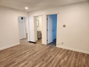 582 SW Levens St in Dallas, OR - Building Photo - Building Photo
