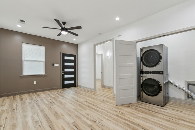 property at 3923 Clematis St