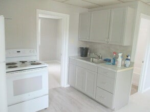 272 13th St, Unit #4 in Ambridge, PA - Building Photo - Building Photo