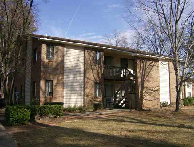 Hidden Creek Apartments in Greenwood, SC - Building Photo - Building Photo