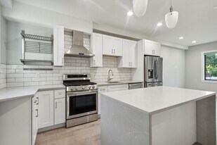 3828 Baring St in Philadelphia, PA - Building Photo