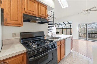 8 Augusta Dr in Vernon, NJ - Building Photo - Building Photo