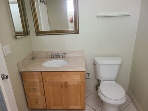 9927 Three Lakes Cir, Unit Rosewood in Boca Raton, FL - Foto de edificio - Building Photo