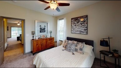 107 Presido Ln, Unit 301 in Lafayette, IN - Foto de edificio - Building Photo
