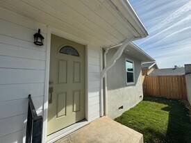 1520 N Fair Oaks Ave in Pasadena, CA - Building Photo