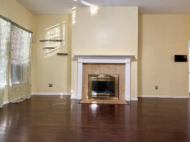 810 Summit Peak in Lewisville, TX - Building Photo - Building Photo