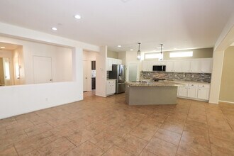 1197 Oro Ridge in Palm Springs, CA - Building Photo - Building Photo