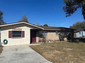 485 W Assembly St in Eagle Lake, FL - Building Photo