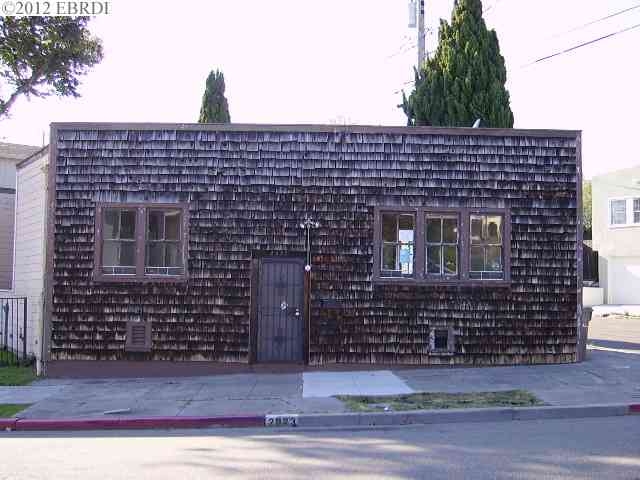 2908 Morcom Ave in Oakland, CA - Building Photo