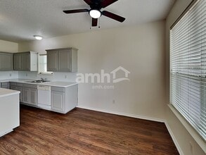 1801 Wolf Creek Dr in Arlington, TX - Building Photo - Building Photo