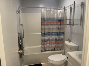 574A Burncoat St in Worcester, MA - Building Photo - Building Photo