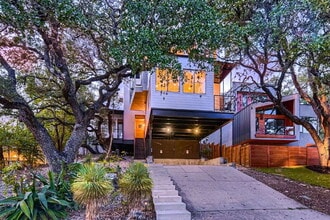2612 Carnarvon Ln in Austin, TX - Building Photo - Building Photo