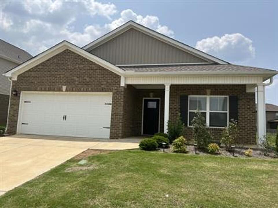 122 Morning Dew Rd in Toney, AL - Building Photo