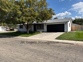 10513 W Poppy St in Boise, ID - Building Photo