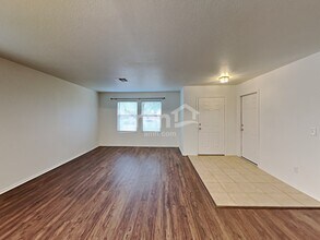 3543 E Trigger Way in Gilbert, AZ - Foto de edificio - Building Photo