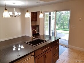 807 Red Fern Ct in East Amherst, NY - Building Photo - Building Photo