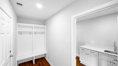 1049 N Idlewild St in Memphis, TN - Building Photo - Building Photo