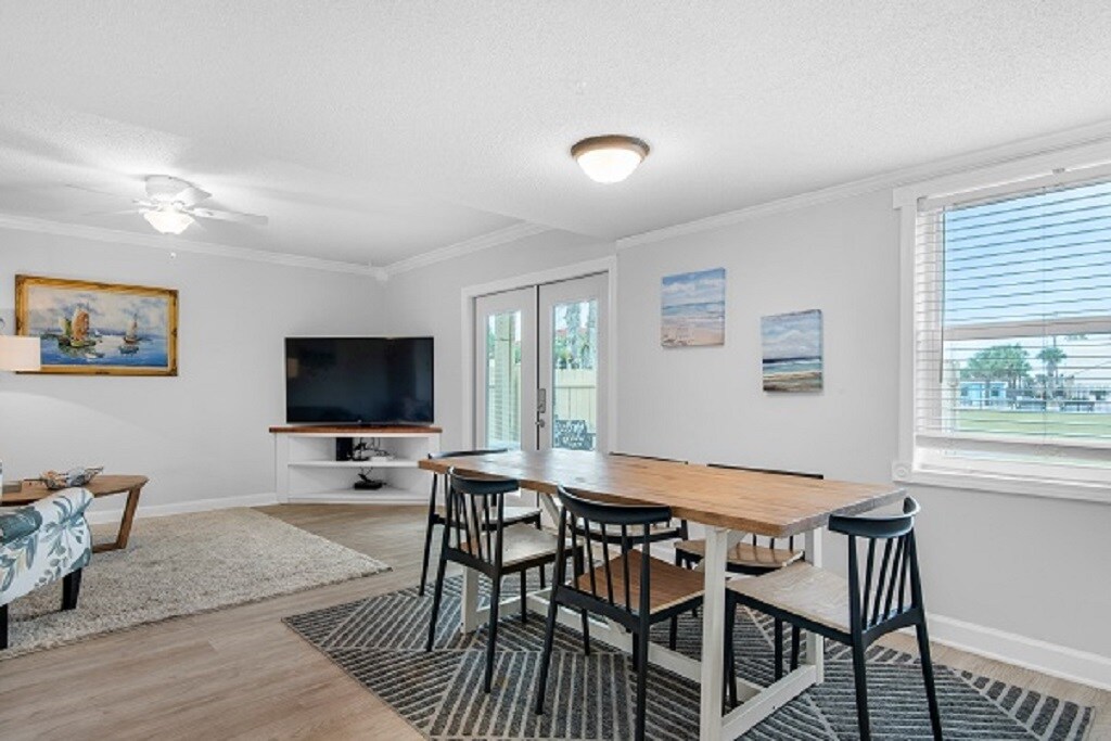 17462 Front Beach Rd in Panama City Beach, FL - Building Photo