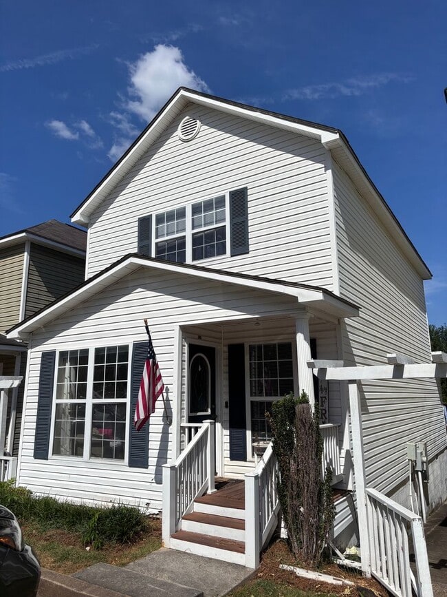 property at 820 Folmar St