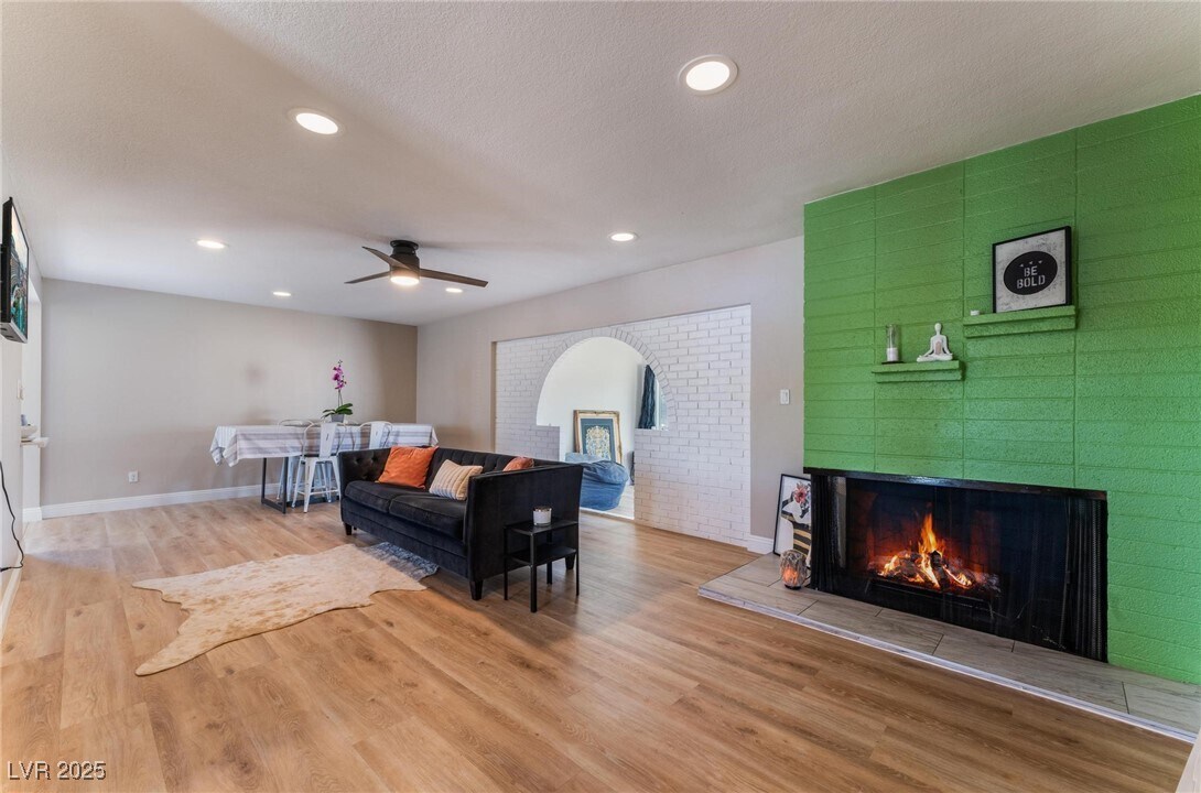 2016 Griffith Ave in Las Vegas, NV - Building Photo