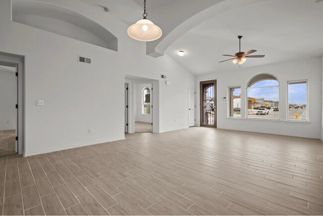 2217 Tony Harper St in El Paso, TX - Building Photo - Building Photo