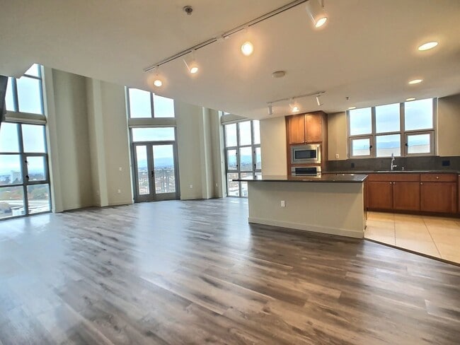 175 W St James St in San Jose, CA - Building Photo - Building Photo