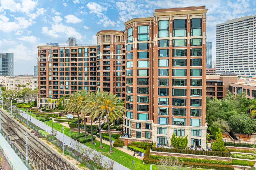 CityFront Terrace in San Diego, CA - Building Photo