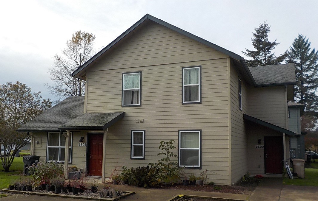 Pickford Leonard in Corvallis, OR - Building Photo