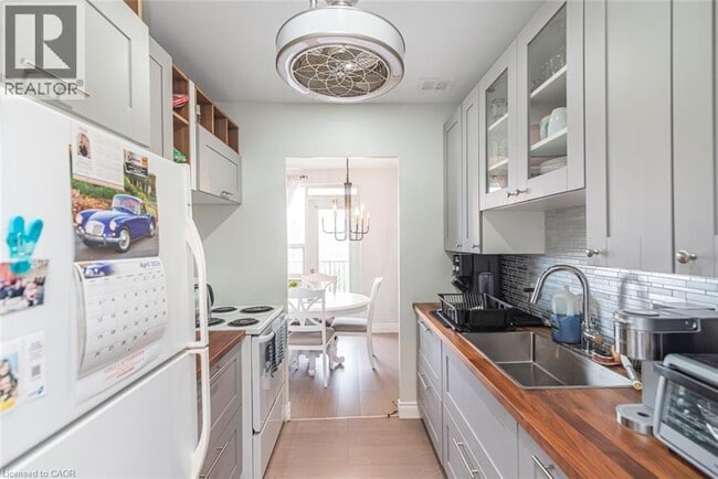 property at 222 Concession St
