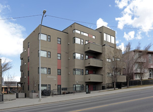 The Greystones II in Calgary, AB - Building Photo - Building Photo