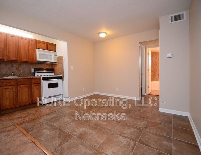 612-616-616 N 46th St in Omaha, NE - Building Photo - Building Photo