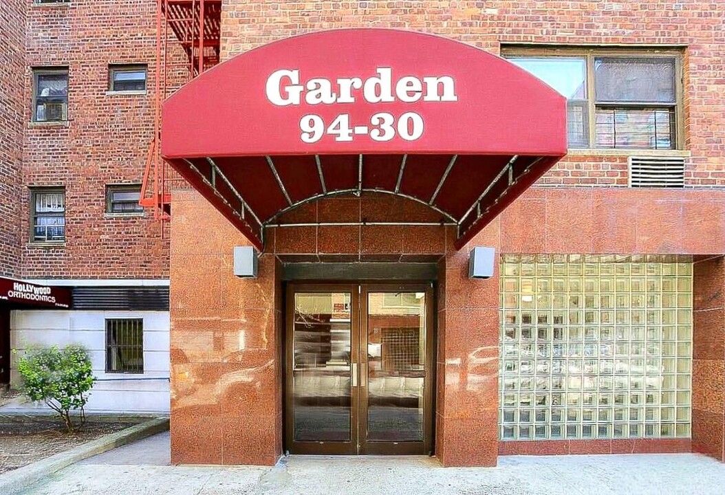9430 60th Ave in Queens, NY - Building Photo
