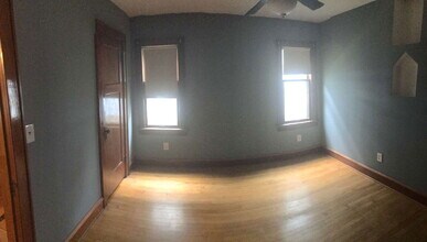 3270 S Springfield Ave in Milwaukee, WI - Building Photo - Building Photo