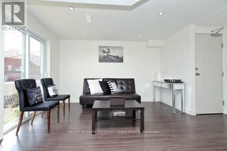 1353 Davenport Rd in Toronto, ON - Building Photo - Building Photo