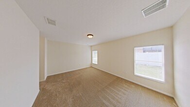 1002 Cumberland Dr in Kissimmee, FL - Building Photo - Building Photo