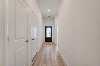 3330 Meadknoll Ln in Richmond, TX - Building Photo - Building Photo