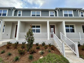 165 Rainwood St in Groveland, FL - Building Photo