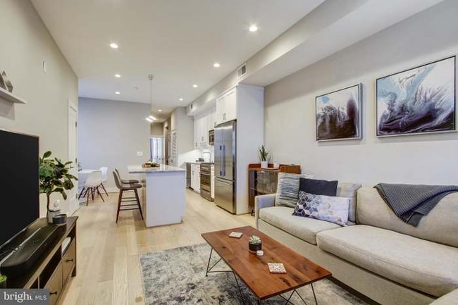 property at 1636 Trinidad Ave NE