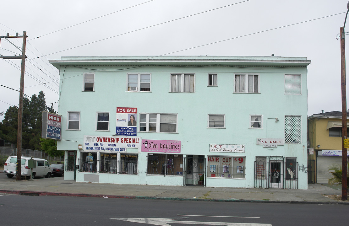 4834-4838 Brookdale Ave in Oakland, CA - Building Photo