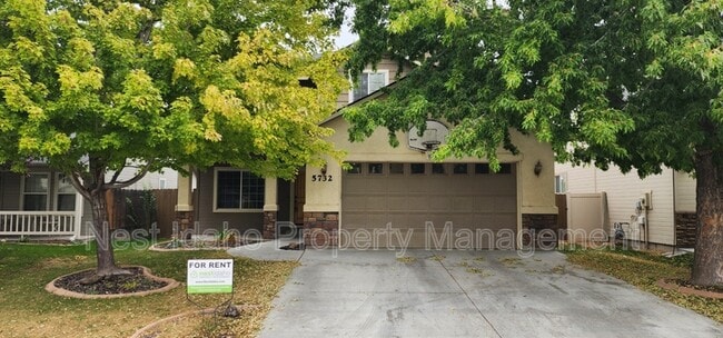 property at 5732 S Kimmer Cove Way