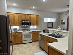 2609 Arimo Dr in Henderson, NV - Building Photo - Building Photo
