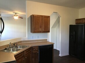 2321 King Malcolm Ln in Zebulon, NC - Building Photo - Building Photo