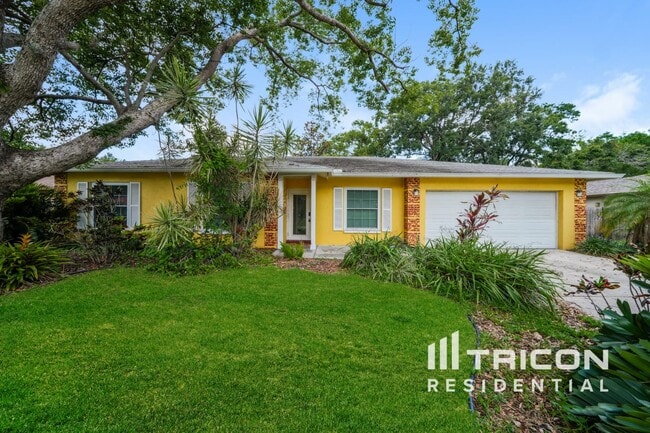 property at 13308 Lake George Ln